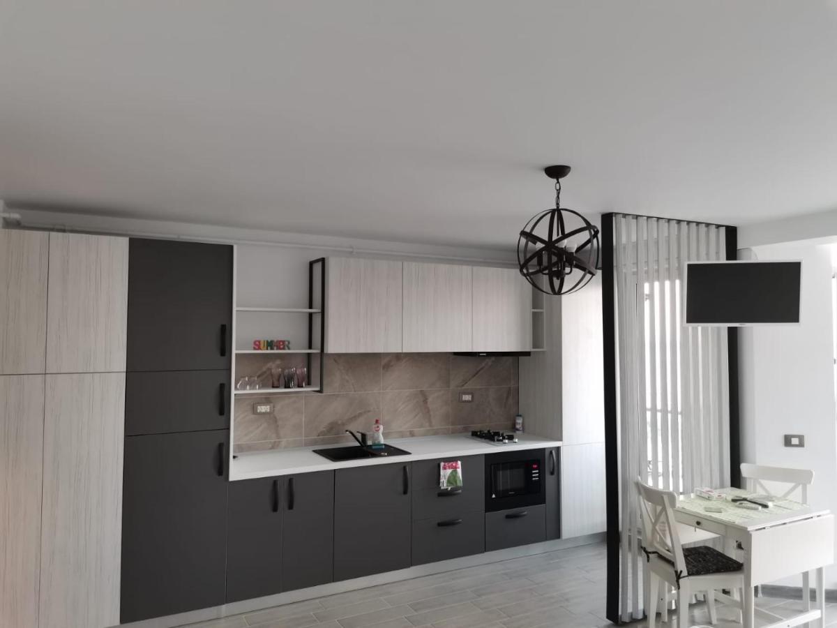 Black Sea Studio & Spa & Pools Mamaia Nord Navodari Exterior photo