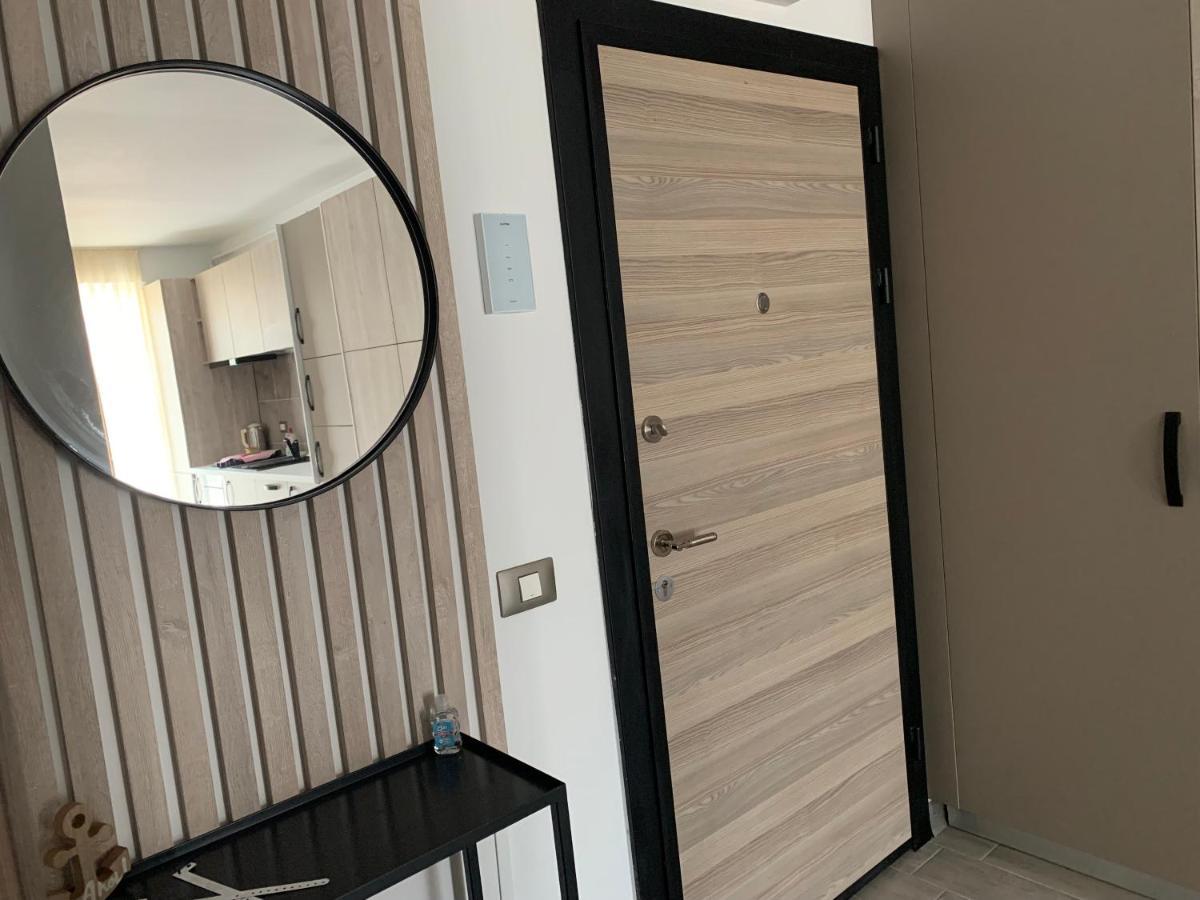 Black Sea Studio & Spa & Pools Mamaia Nord Navodari Exterior photo